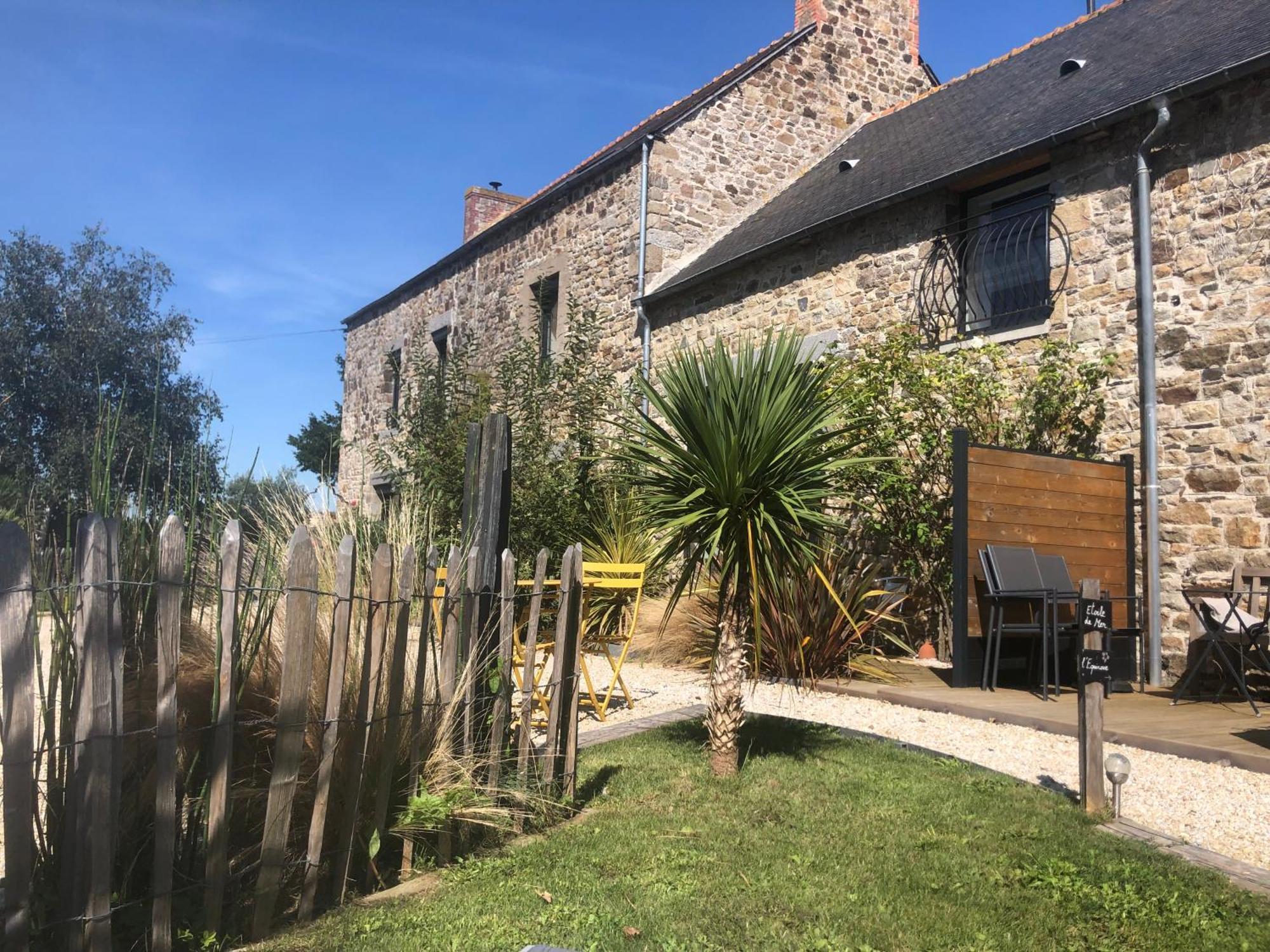 Le Clos De La Moriere Mont-Dol Eksteriør billede